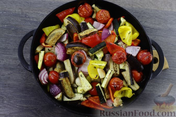 Овощи, запечённые с сыром