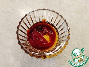 Салат с индейкой и томатной заправкой