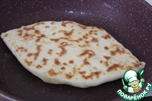 Плоские пирожки с любимой начинкой