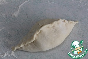 Плоские пирожки с любимой начинкой