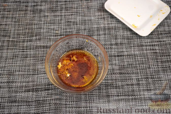 Арбузно-помидорный салат с моцареллой