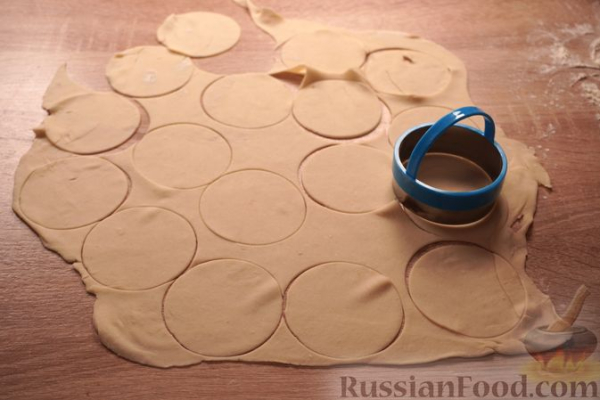 Пероги (вареники) с ячкой и грибами