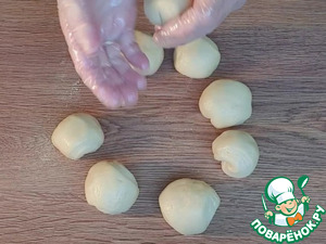 Дрожжевые ванильные булочки на молоке