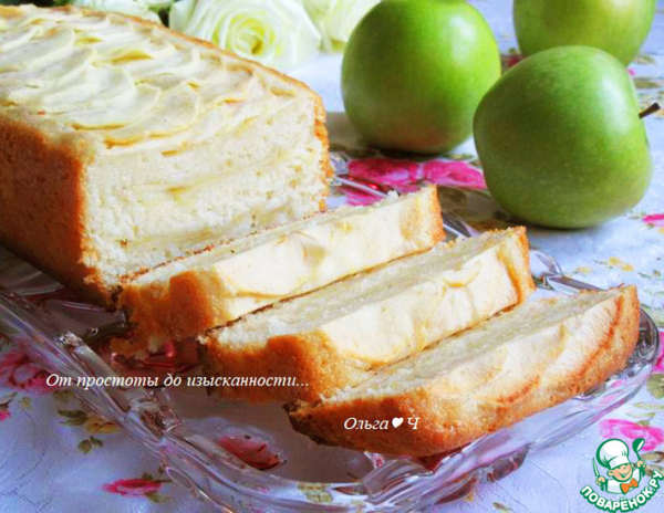 Слоёный манник с яблоками