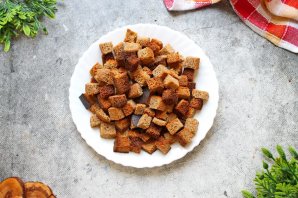 Квас из сухарей без дрожжей Квас из сухарей без дрожжей