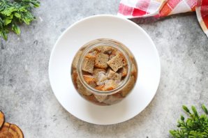 Квас из сухарей без дрожжей Квас из сухарей без дрожжей