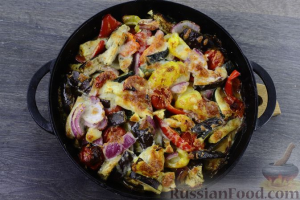 Овощи, запечённые с сыром
