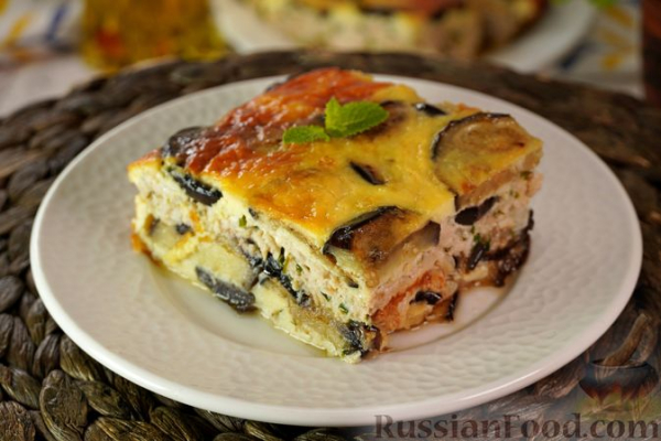 Запеканка из баклажанов с куриным фаршем и брынзой